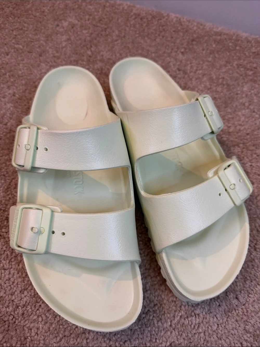 Birkenstock Two-Buckle Arizona Essentials EVA Slides in Faded Lime EU 39 - Picture 8 of 8